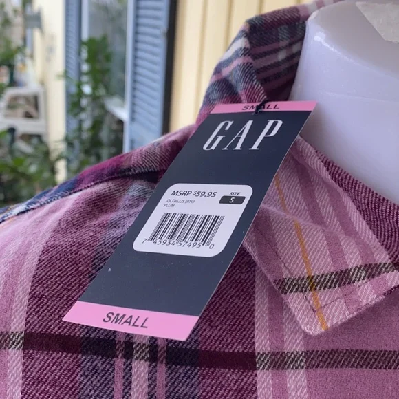 GAP boyfriend women’s flannel shirt - Picture 4 of 4